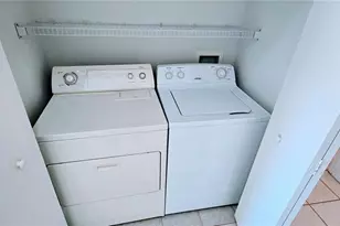 300 Falling Water Dr, Poinciana, FL 34759 - Photo 32