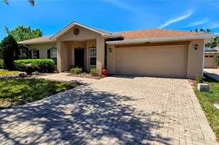 300 Falling Water Dr, Poinciana, FL 34759 - Photo 2