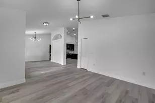 2801 Palmyra Ct, Saint Cloud, FL 34772 - Photo 8