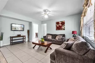 283 Willow View Dr, Davenport, FL 33896 - Photo 8