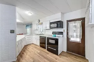 3249 Susan Dr, Spring Hill, FL 34606 - Photo 22