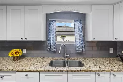 2912 W Frierson Avenue W, Tampa, FL 33614 - Photo 8