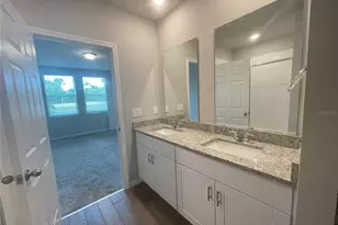 5273 Sanders Oak Trl, Saint Cloud, FL 34771 - Photo 10