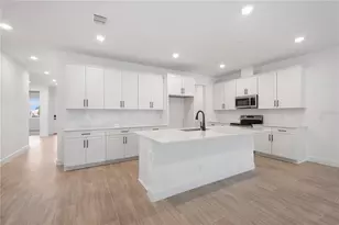 9177 Players Dr, Weeki Wachee, FL 34613 - Photo 10