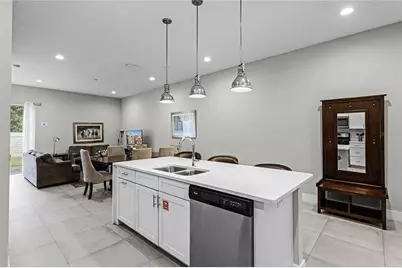 2610 Sunrise Shores Drive, Kissimmee, FL 34747 - Photo 8