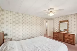 8906 31st Ave E, Palmetto, FL 34221 - Photo 26