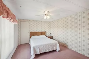 8906 31st Ave E, Palmetto, FL 34221 - Photo 18