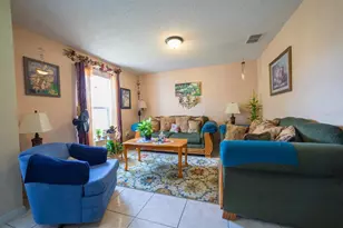 905 Gloucester Ct, Kissimmee, FL 34758 - Photo 4