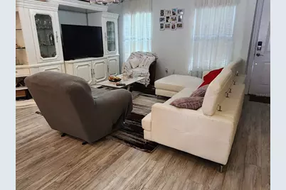 201 NW Goldcoast Avenue, Port Saint Lucie, FL 34983 - Photo 6