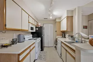 1051 S Hiawassee Rd, Orlando, FL 32835 - Photo 14