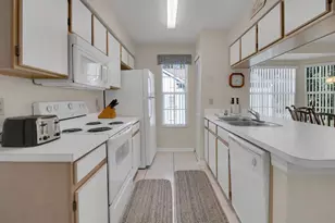 2018 Royal Bay Blvd, Kissimmee, FL 34746 - Photo 8