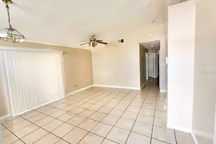 2414 Harbor Town Dr, Kissimmee, FL 34744 - Photo 6