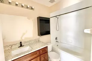 2414 Harbor Town Dr, Kissimmee, FL 34744 - Photo 14