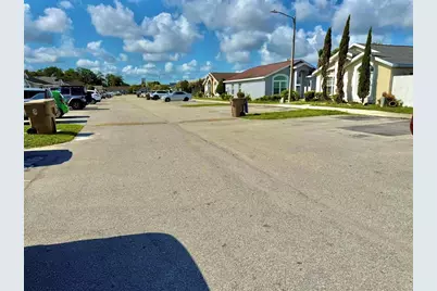 2414 Harbor Town Drive, Kissimmee, FL 34744 - Photo 22