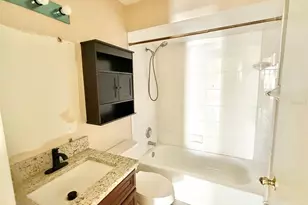 2414 Harbor Town Dr, Kissimmee, FL 34744 - Photo 18