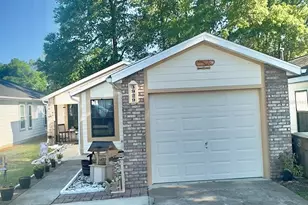 3929 NE 22nd St, Ocala, FL 34470 - Photo 1