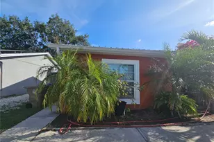 376 La Paz Dr, Kissimmee, FL 34743 - Photo 2