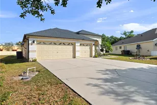 4633 Huron Bay Cir, Kissimmee, FL 34759 - Photo 2