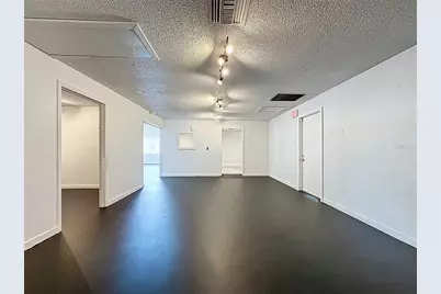 2017 W Main Street, Leesburg, FL 34748 - Photo 14