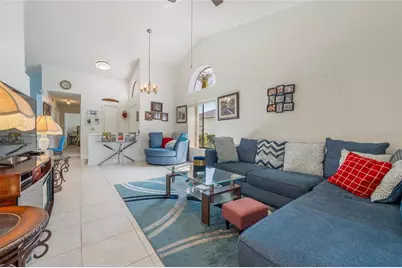 98 Lakepointe Circle, Kissimmee, FL 34743 - Photo 6