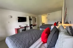 5245 W Irlo Bronson Memorial Hwy, Kissimmee, FL 34746 - Photo 2