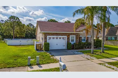 2902 Paddington Way, Kissimmee, FL 34747 - Photo 2