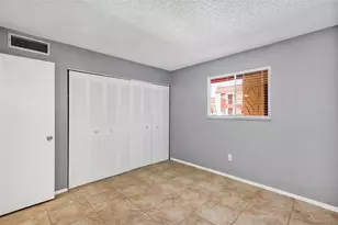 2864 N Powers Dr, Orlando, FL 32818 - Photo 38