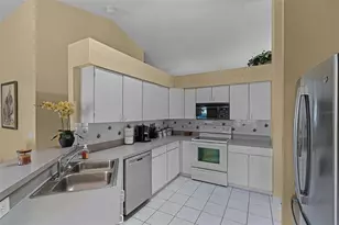 11730 Kennington Ct, Orlando, FL 32824 - Photo 14