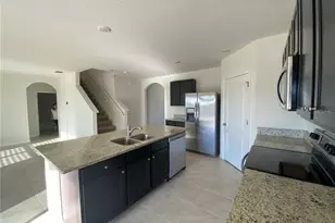 2336 White Poppy Dr, Kissimmee, FL 34747 - Photo 4