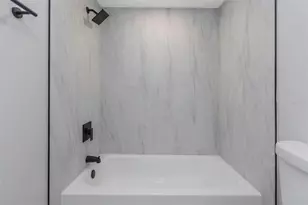 5151 Puritan Cir, Tampa, FL 33617 - Photo 24