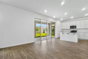 200 Flag Lilly Ln, Umatilla, FL 32784 - Photo 6