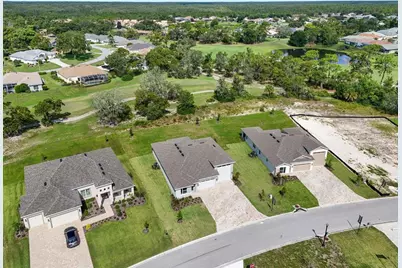 9005 Players Drive, Weeki Wachee, FL 34613 - Photo 4