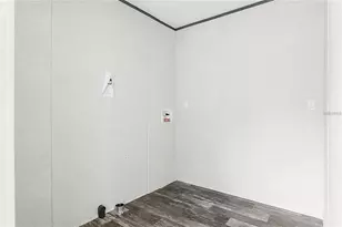 9060 Mercury Dr, Saint Cloud, FL 34773 - Photo 16