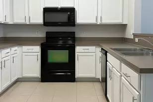 575 Oakleaf Plantation Pkwy, Orange Park, FL 32065 - Photo 4