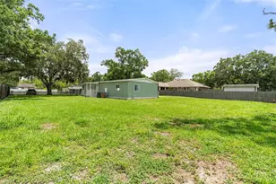 1614 Shepherd Ln, Intercession City, FL 33848 - Photo 8
