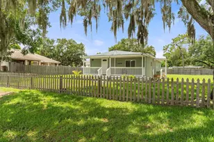 1614 Shepherd Ln, Intercession City, FL 33848 - Photo 4