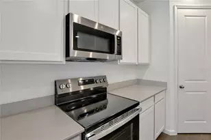 5147 Kinsley Dr, Winter Haven, FL 33884 - Photo 4