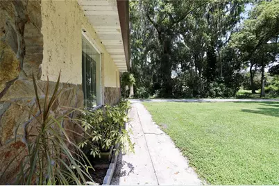 860 Oak Shore Drive, Saint Cloud, FL 34771 - Photo 12