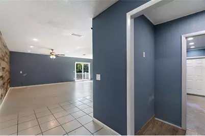 31 Lake Link Circle SE, Winter Haven, FL 33884 - Photo 4