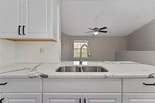 437 Fountainhead Cir, Kissimmee, FL 34741 - Photo 8