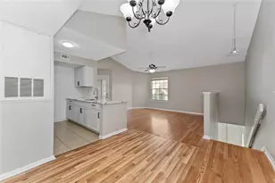 437 Fountainhead Cir, Kissimmee, FL 34741 - Photo 4