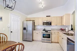 3428 Village Green Ct, Saint Cloud, FL 34772 - Photo 4