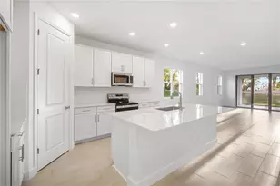9127 Players Dr, Weeki Wachee, FL 34613 - Photo 8