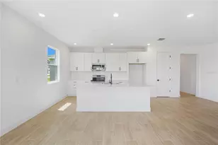 9196 Players Dr, Weeki Wachee, FL 34613 - Photo 10
