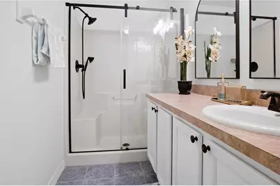 516 Millifiora Lane, Kissimmee, FL 34759 - Photo 18