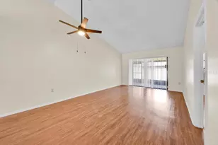 2907 Prince Oak Ct, Saint Cloud, FL 34769 - Photo 4