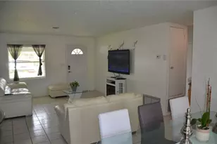 5810 Paradise Ln, Orlando, FL 32808 - Photo 8