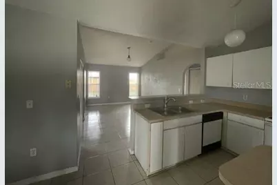 819 Ognon Court, Kissimmee, FL 34759 - Photo 4