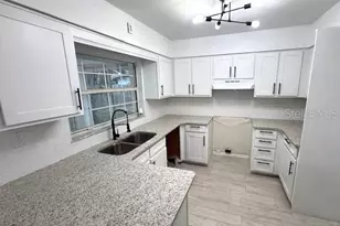 5249 SE 106th Ln, Belleview, FL 34420 - Photo 2