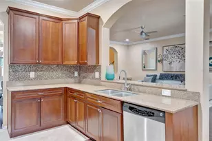 6932 Gray Catbird Loop, Wesley Chapel, FL 33545 - Photo 8